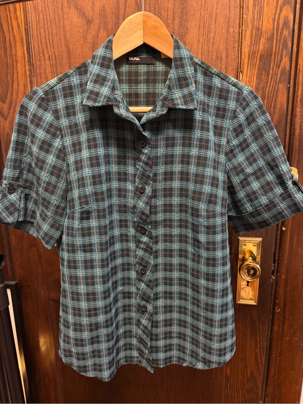 BDG Plaid Short-Sleeve Button-Up Shirt